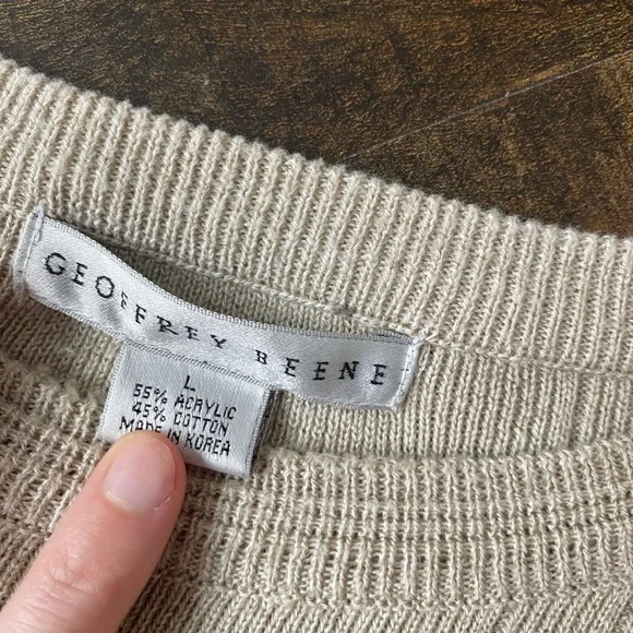 Geoffrey Beene Sweater - Picture 10 of 12